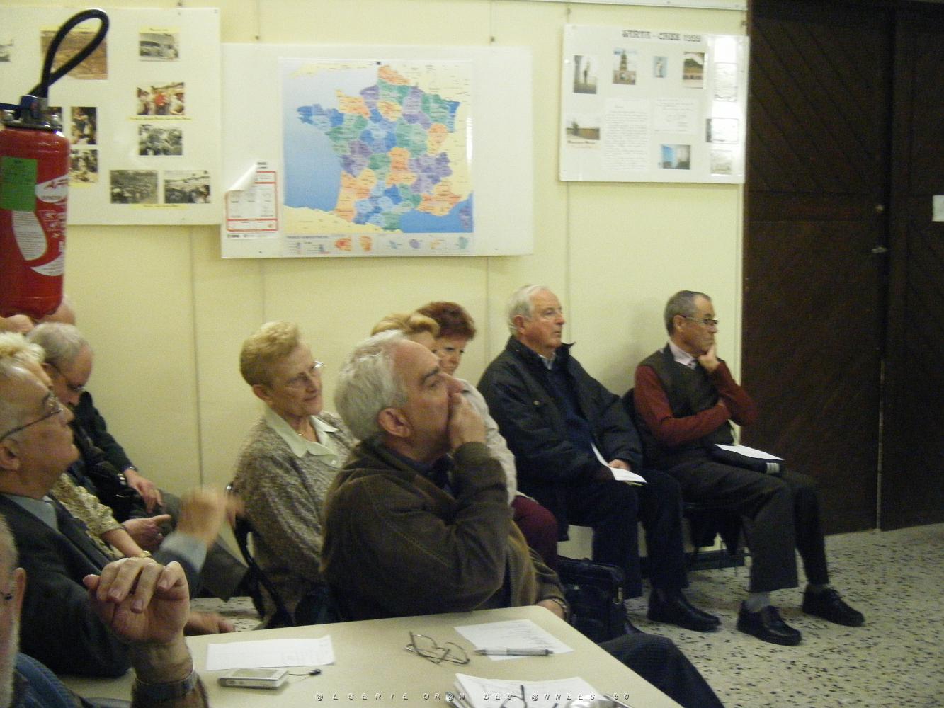 NIMES 2012 03 MESSE EN LA MEMOIRE DE LA FUSILLADE RUE D ISLY A ALGER 26 MARS 1962   (30).jpg